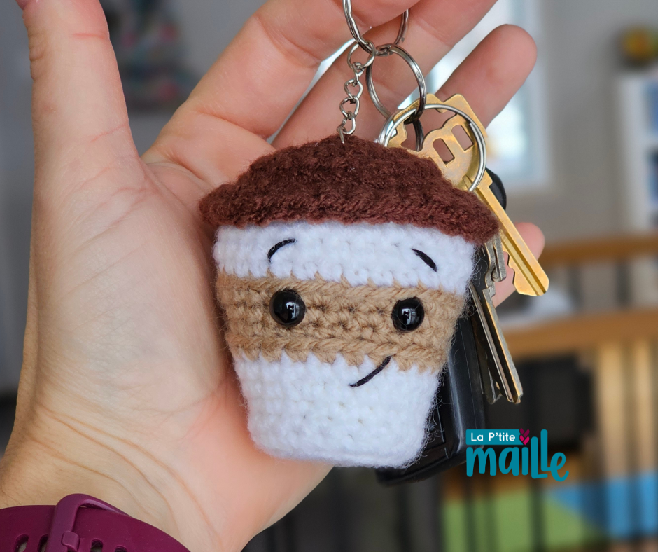 Patron au crochet: Café à emporter breloque – Image 2